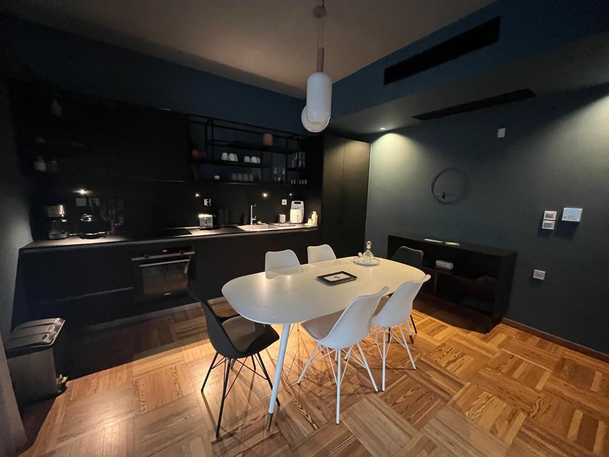 The H Experience Boutique Apartments Athena Bagian luar foto
