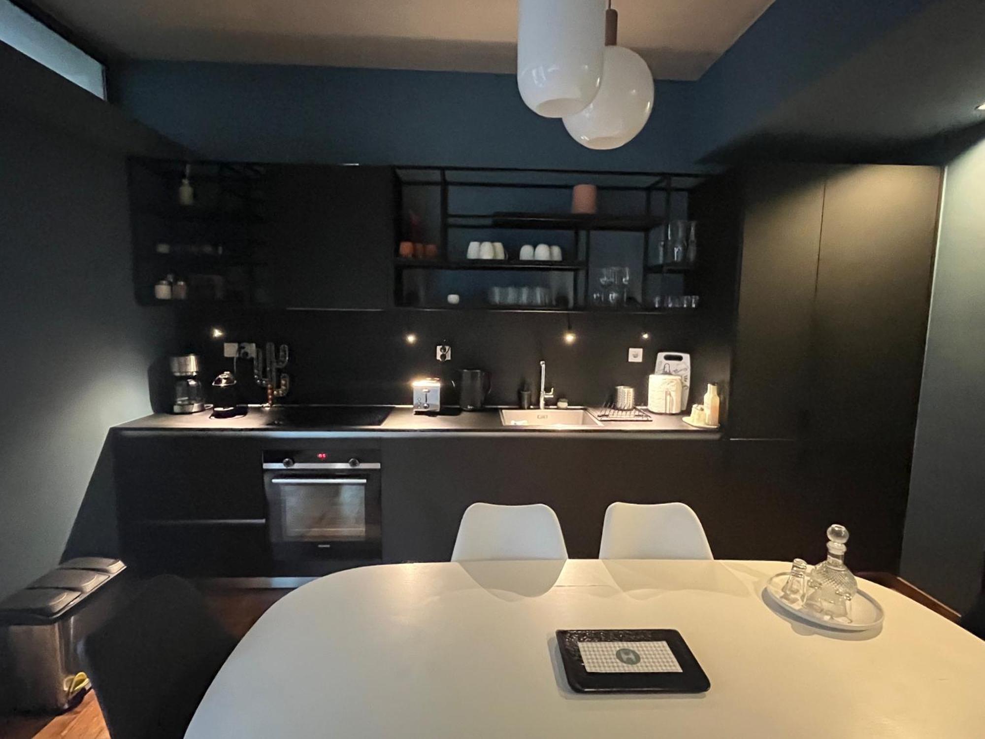 The H Experience Boutique Apartments Athena Bagian luar foto
